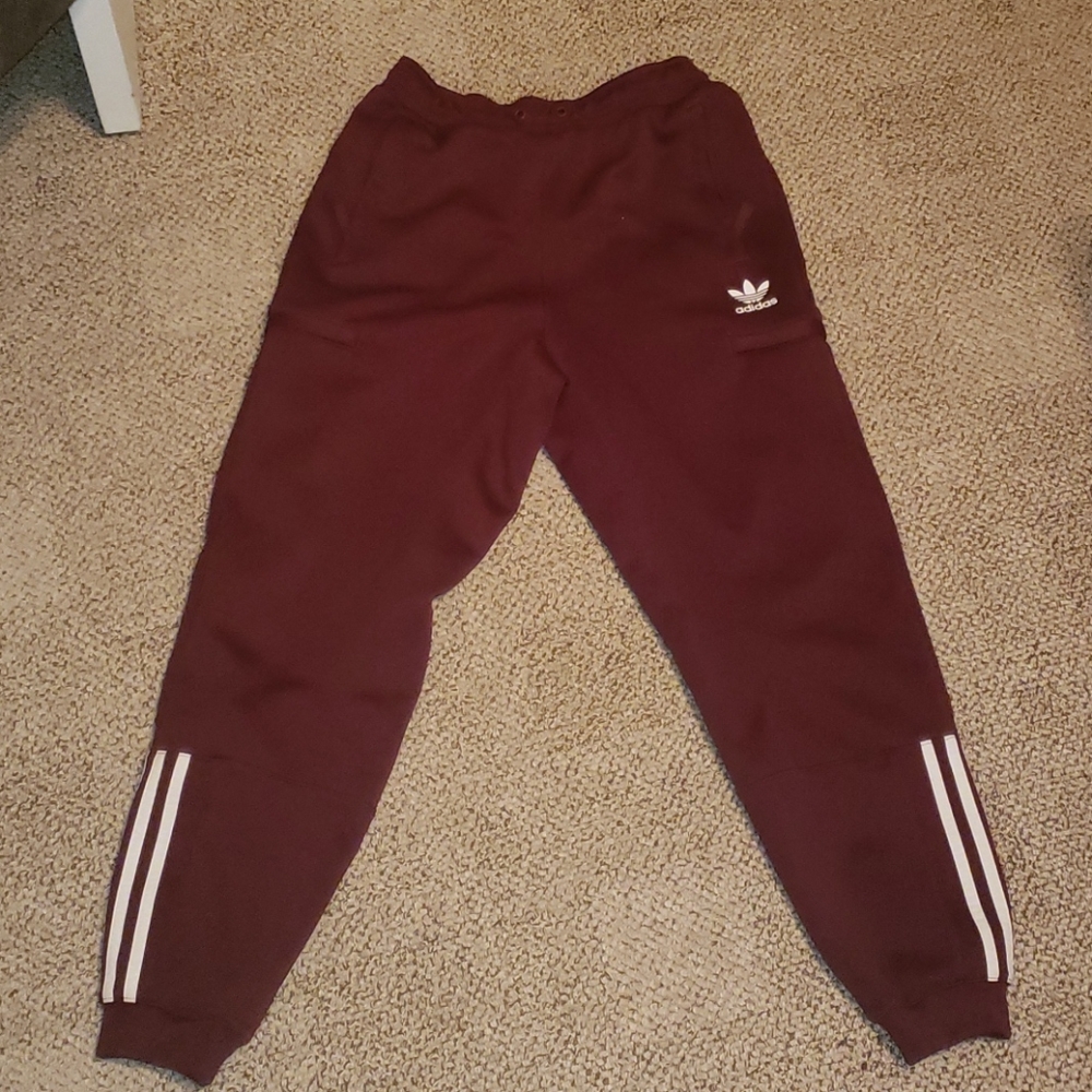 ADIDAS BURGUNDY FLEECE LINED CARGO ZIP POCKET PA